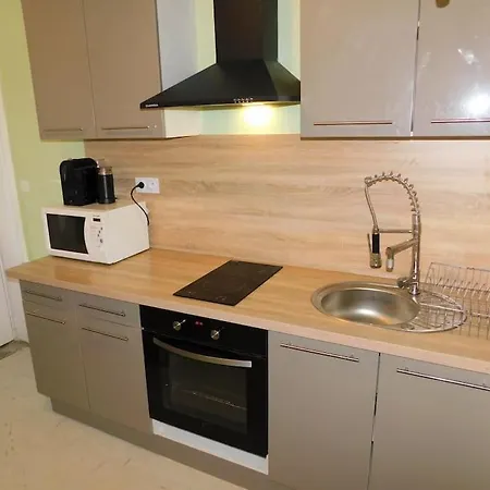 Fully Equipped With One Bedroom Lamalou-les-Bains