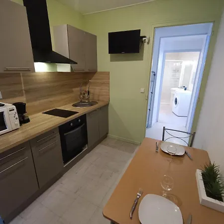 Apartment Fully Equipped With One Bedroom